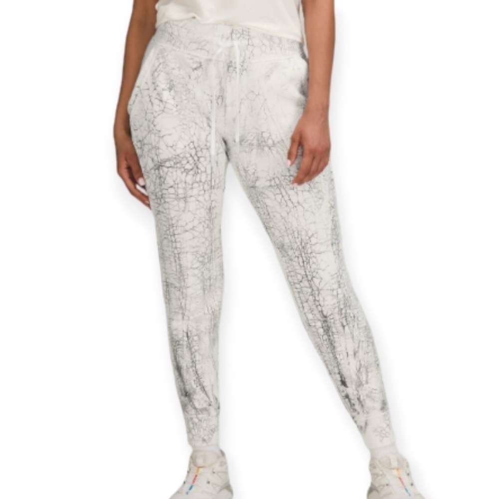 Lululemon Jogger Pant 7/8 Length Thread Dye White Black Size 12 Large